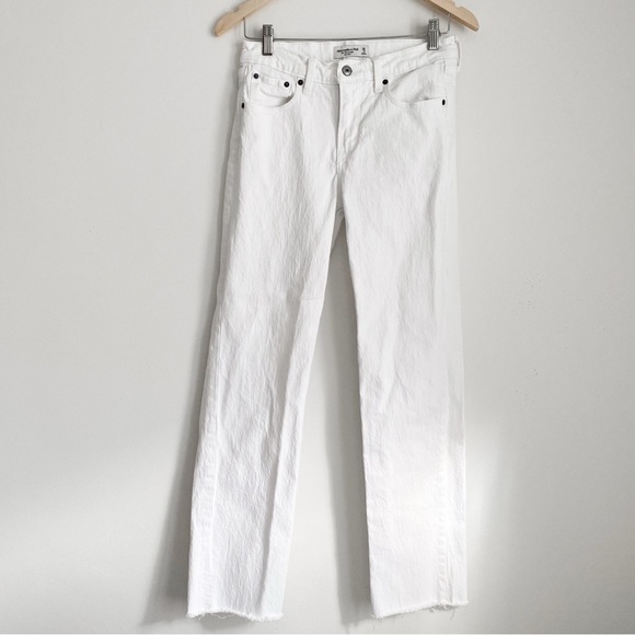 Abercrombie 90s Straight Mid Rise Jeans, White - Size 26 (2) - Picture 5 of 13